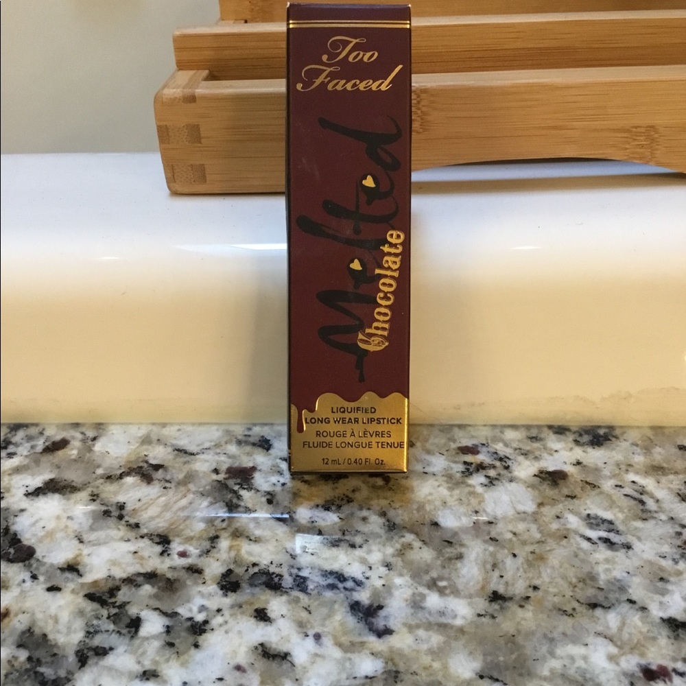 Too faced - Picture 2 of 3